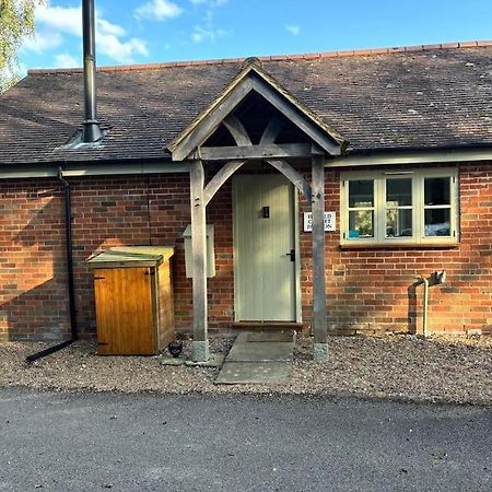 The Old Cricket Pavilion, Bodiam, East Sussex Exterior photo
